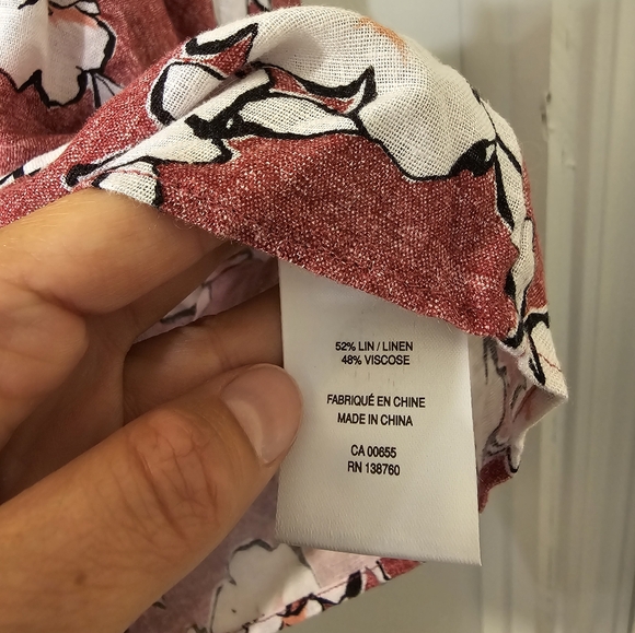 Reitmans Loose Fitting Button Up | Size Medium | Linen - Picture 7 of 7